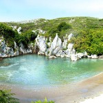 Playa-Gulpiyuri-Asturias