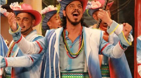 concierto de la comparsa de Juan Carlos Aragón “La Guayabera” en el Teatro Florida